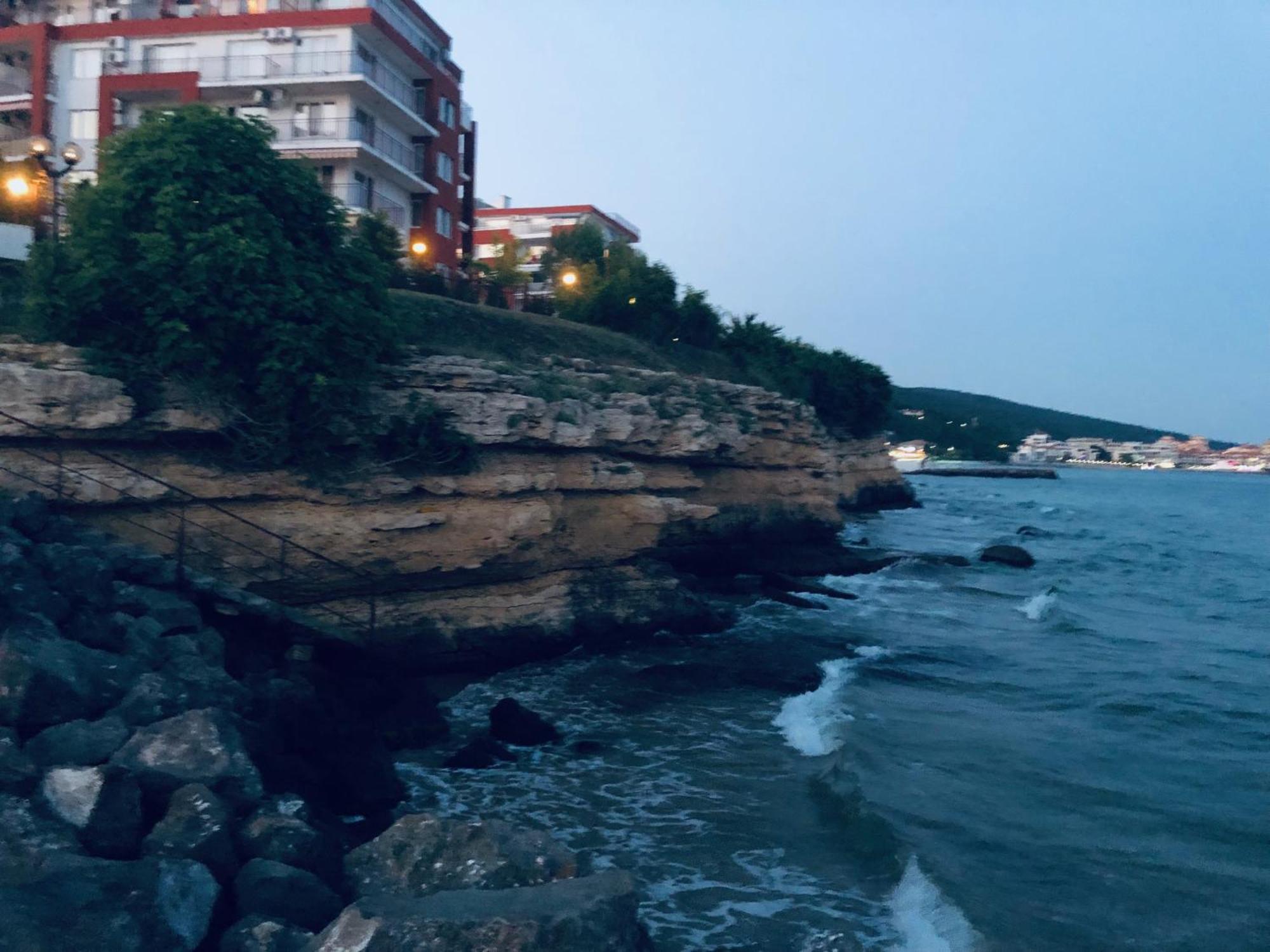 Beautiful Apartment Right By The Sea, 스베티 블라스 외부 사진